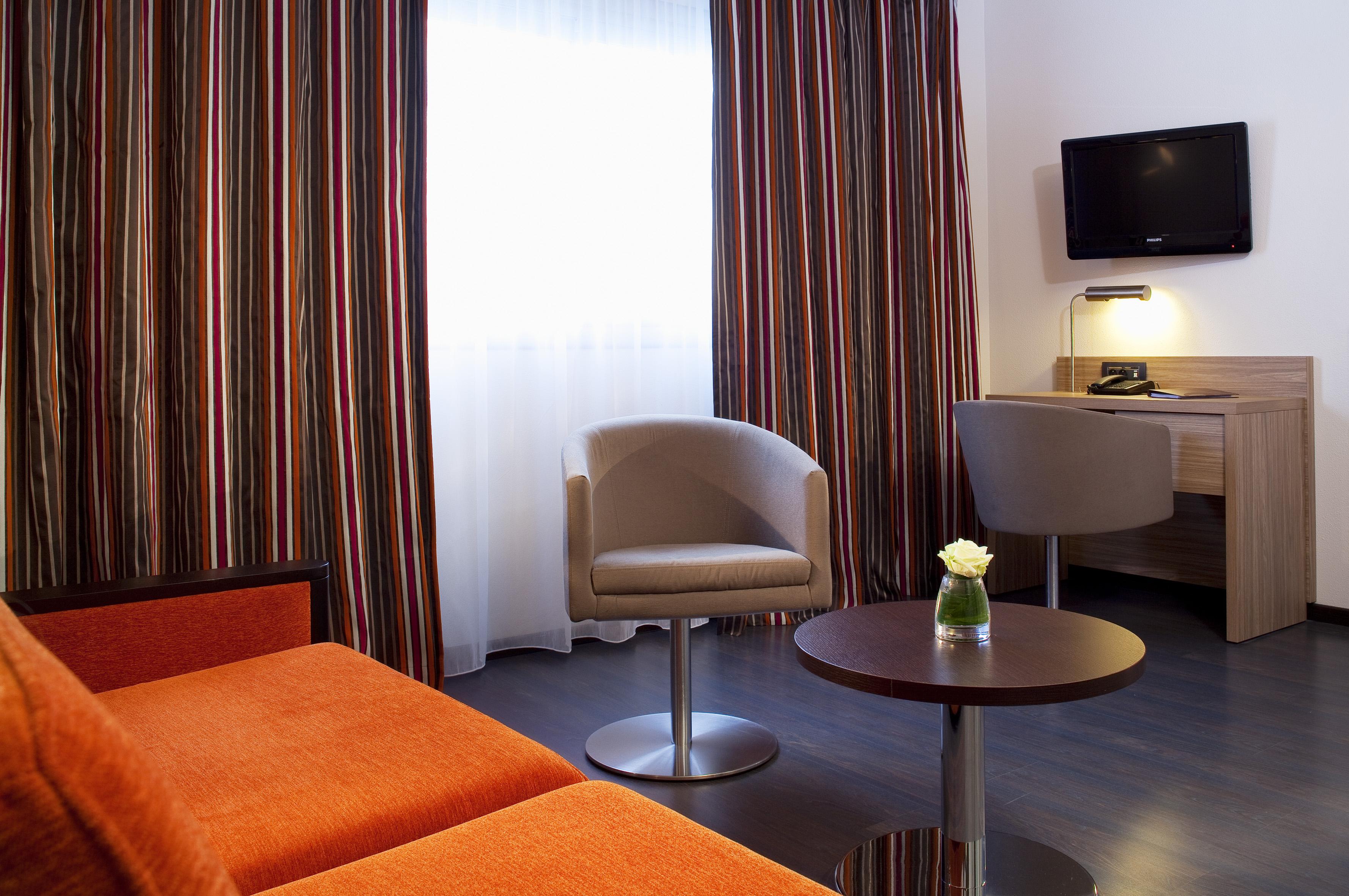 Escale Oceania Pornichet La Baule Hotell Exteriör bild