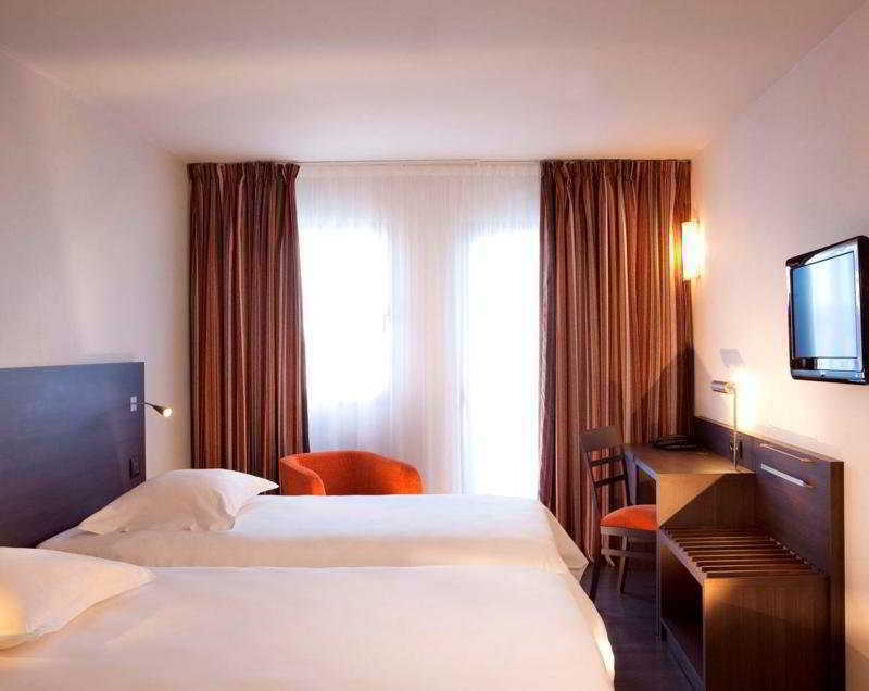 Escale Oceania Pornichet La Baule Hotell Exteriör bild