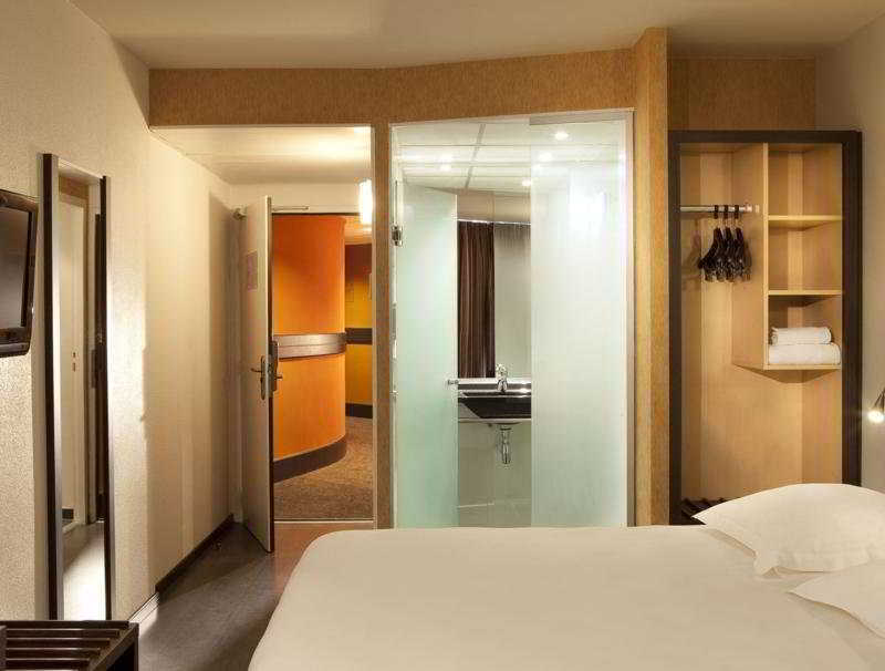 Escale Oceania Pornichet La Baule Hotell Exteriör bild